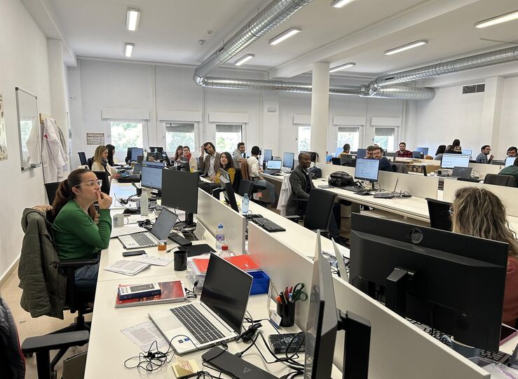 Los PGEx de 2026 contemplan la subida salarial del 15 para los funcionarios