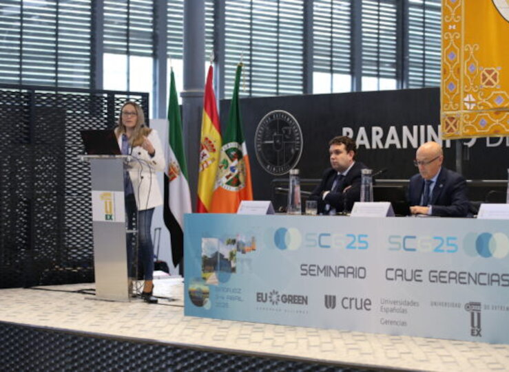 Liderazgo y planificacin estratgica ejes debate clausura Seminario CRUEGerencias 2025 