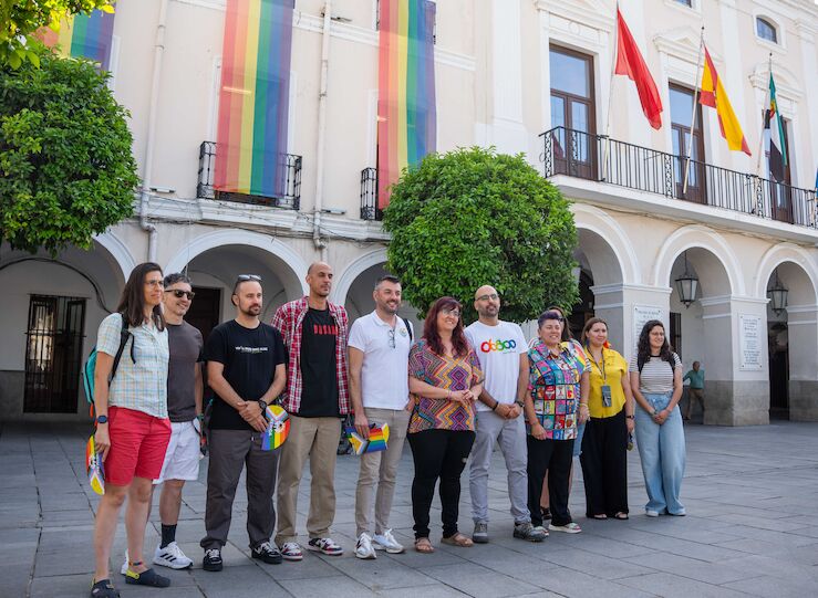 El Orgullo LGTBI arranca este sbado en Mrida con el izado de la bandera arcoiris 