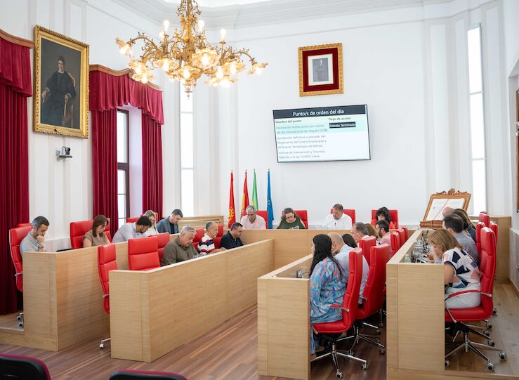 Ayuntamiento de Mrida aprueba una declaracin institucional por el Da del Orgullo