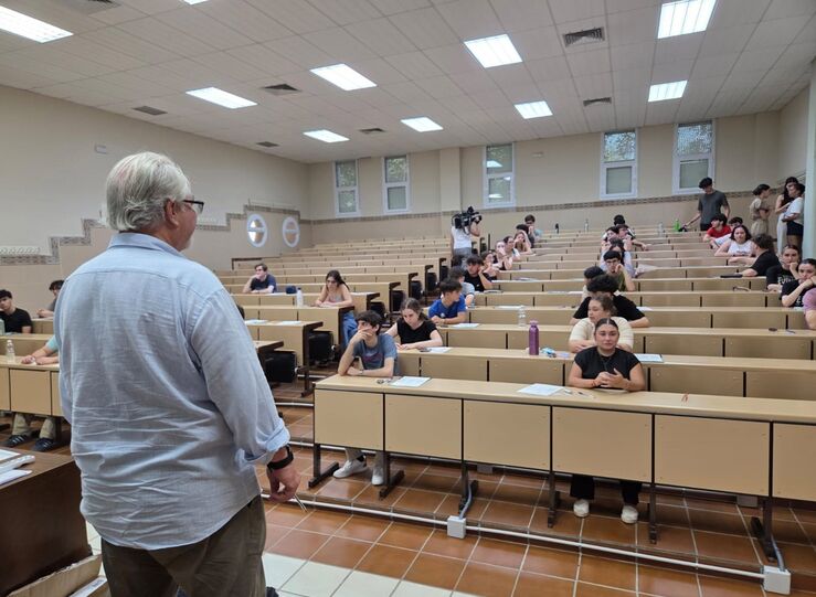 UEX acomete adaptaciones necesarias para realizar modelo de examen comn en PAU 2027