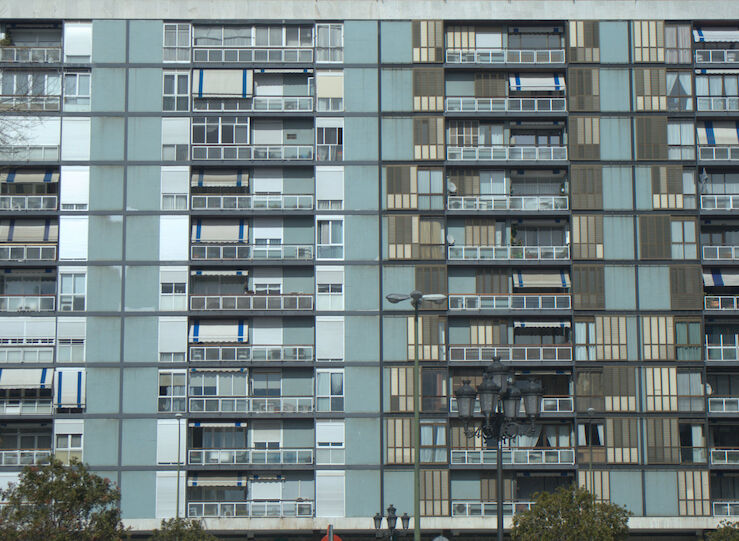 Defensor pide informacin a Gobierno y CCAA sobre medidas para garantizar vivienda digna