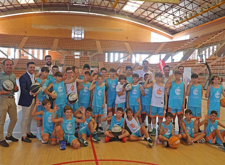 En Badajoz Campus de Baloncesto Jos Manuel Caldern cuenta con 150 participantes