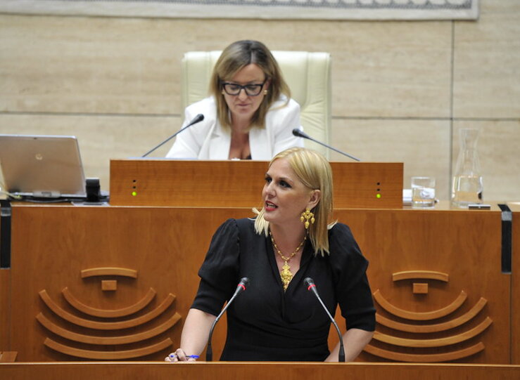 Convalidado decreto que ampla un ao contrato interinos que trabajan programas temporales