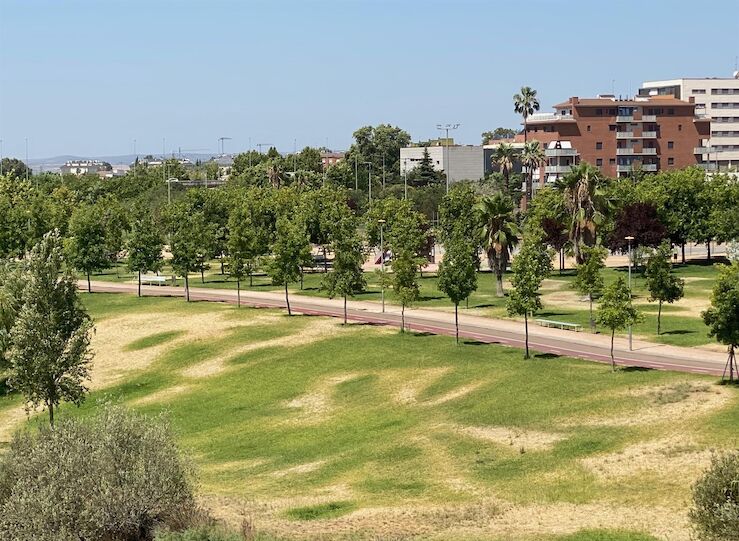 PSOE Badajoz ofrece su colaboracin al ayuntamiento para riego del parque del Guadiana