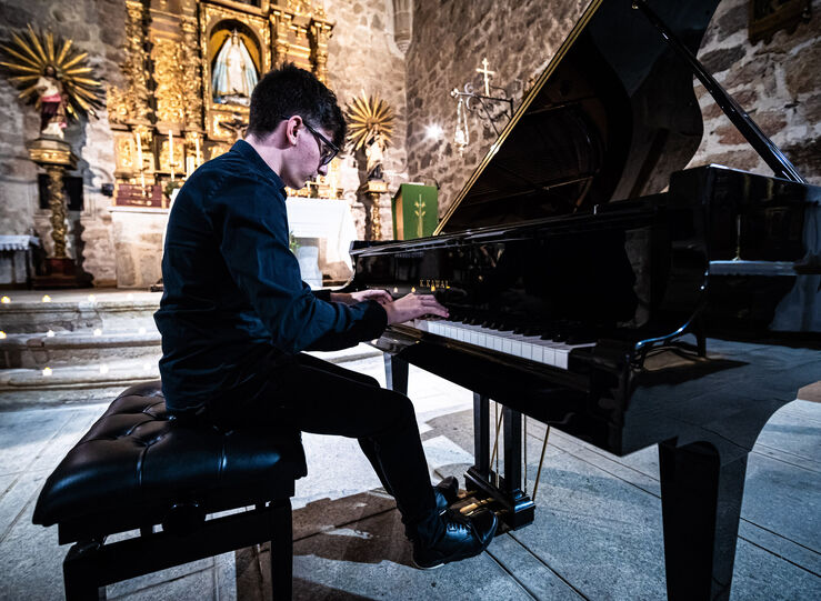 La excelencia de la Escuela de Alto Rendimiento Valle del Ambroz para jvenes pianistas