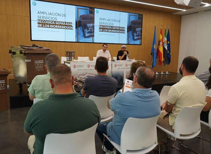 Promedio inicia la implantacin del contenedor marrn en 50 localidades de la provincia 