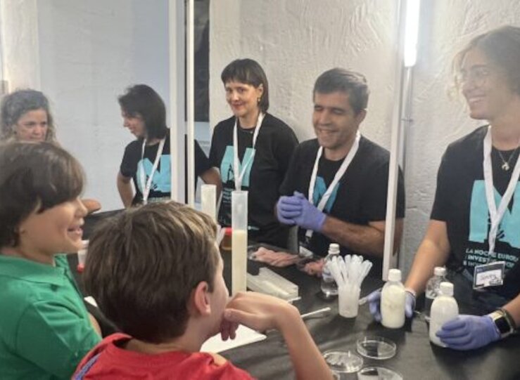 Cerca de 5000 personas participan en La Noche Europea de los Investigadores de la UEx