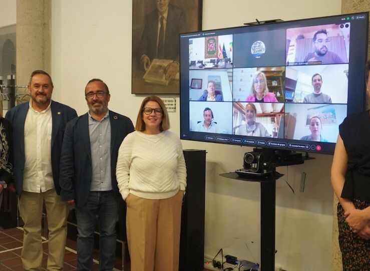 Morales destaca que municipios y provincias aportan cerca de cien millones a cooperacin