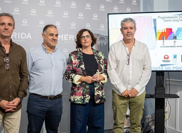 Mrida acerca su patrimonio al alumnado con teatro talleres y actividades