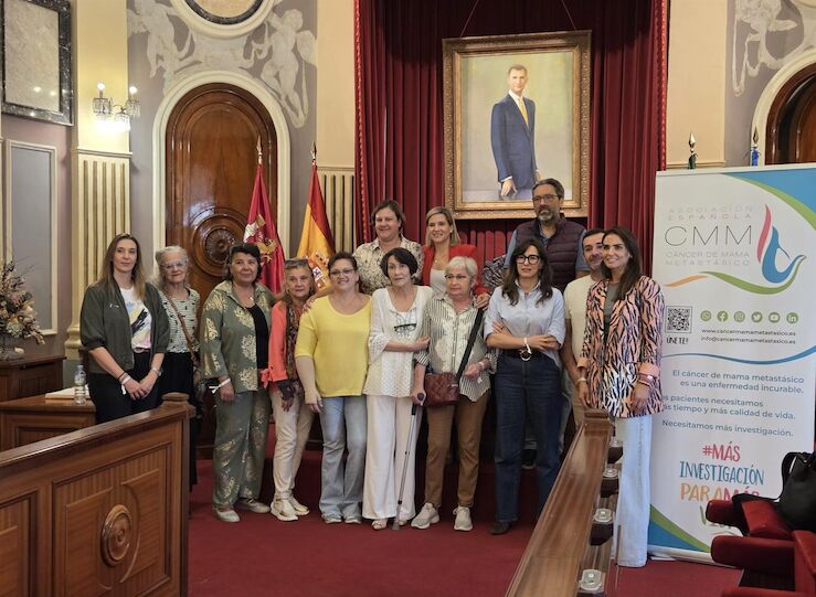 Asociacin Cncer Mama Metastsico pide el Cicab pase a 7 planta del Hospital de Badajoz