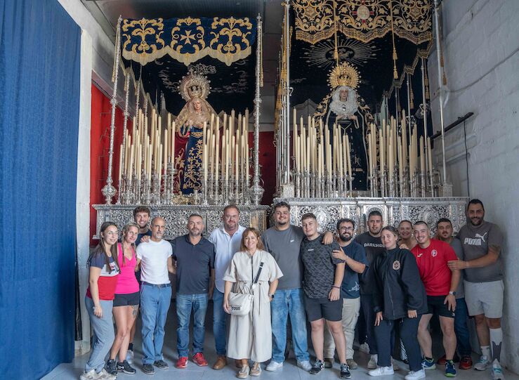 Hermandad Calvario de Mrida celebra su 125 aniversario con una procesin extraordinaria