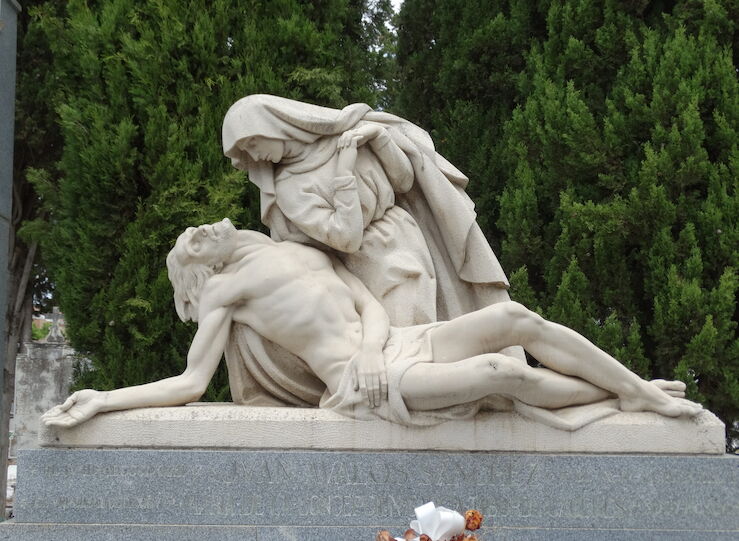 Estudio UEx recorre las esculturas funerarias contemporneas ms destacadas de Extremadura