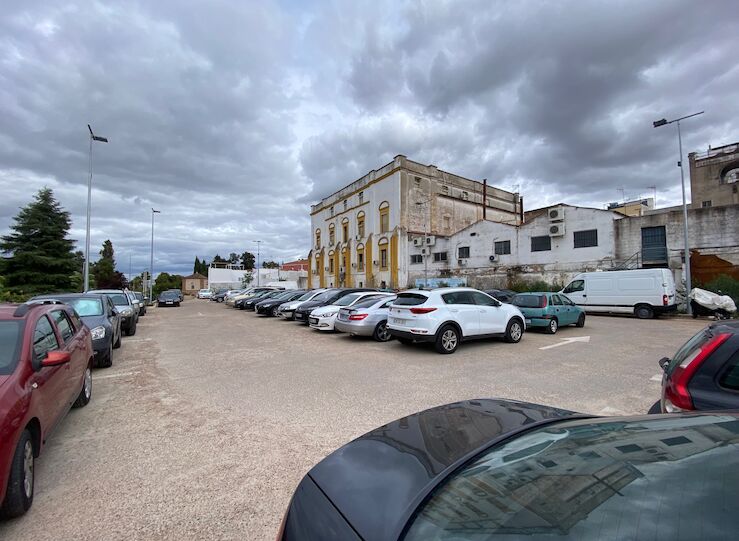 PSOEBadajoz plantea mejorar seguridad y funcionalidad parking junto al Palacio de Godoy