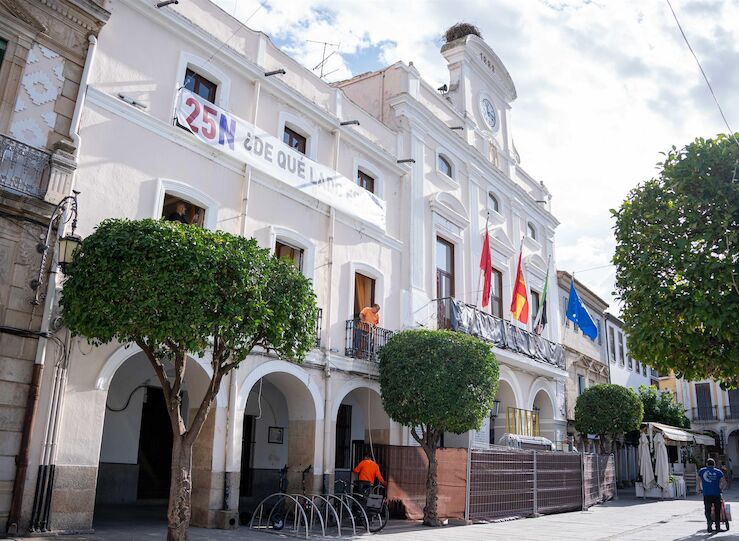 Arranca reforma y mejora de la eficiencia energtica de la fachada del Ayuntamiento Mrida