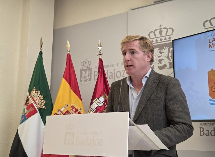 El alcalde de Badajoz pide al Gobierno que ponga su atencin y medios en la ciudad 