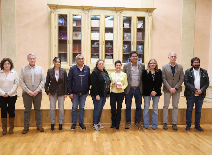 El presupuesto de la Diputacin de Badajoz para 2026 asciende a 32148M un 53 ms