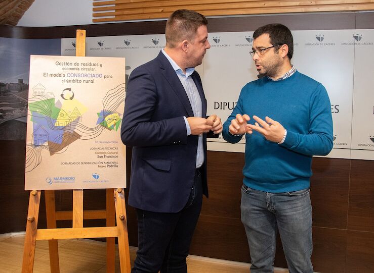 En Cceres MsMedio rene a expertos para avanzar en gestin de residuos en mbito rural