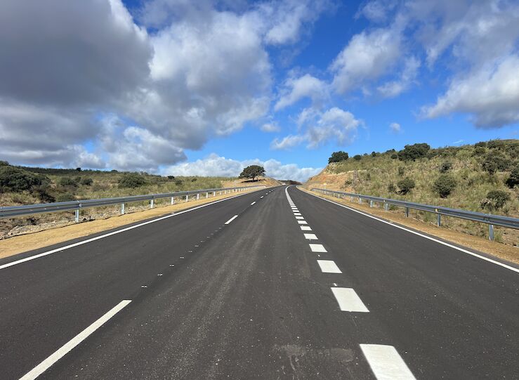 La Diputacin acondiciona la carretera de Logrosn a la EX116 con una inversin de 2M