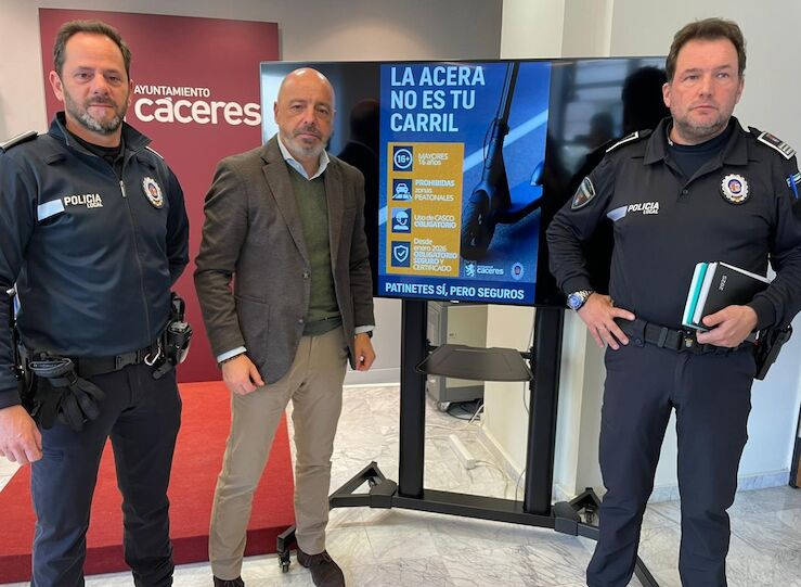  Ayuntamiento Cceres activa campaa informativa y vigilancia en uso patinetes elctricos