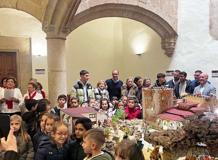 El Palacio de la Isla de Cceres expone ya su Beln Municipal con ms de 135 figuras