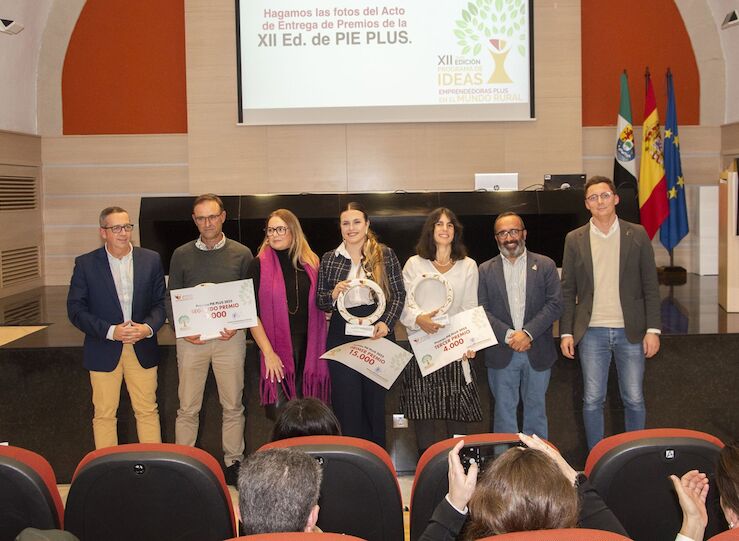 Empresas de Vegaviana Miajadas y Villanueva de la Vera Premios PIE Plus 25 