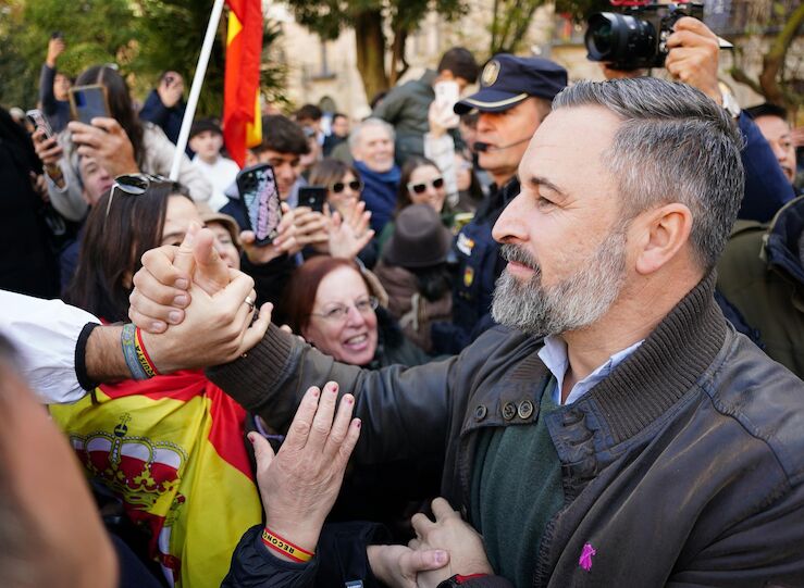 Abascal pide a Feijo que pida su apoyo para el Pleno extraordinario sobre la corrupcin