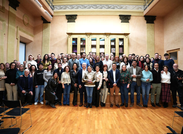 La  Diputacin de Badajoz rinde homenaje a las dos primeras periodistas de la institucin