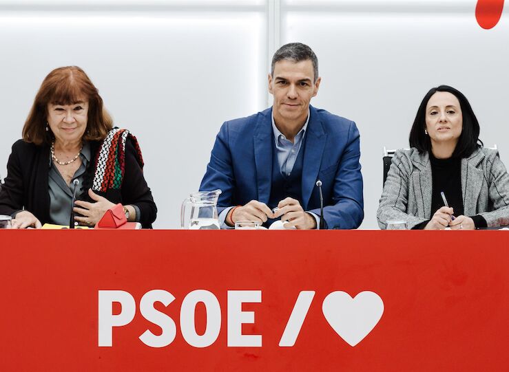 PSOE acusa a Feijo de agitar el bulo del pucherazo en Extremadura 