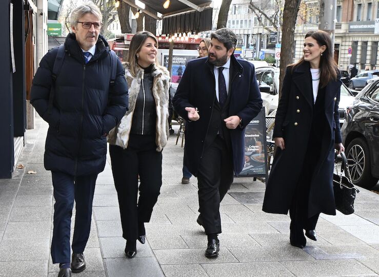 Lpez Miras felicita a Guardiola por su resultado histrico en las elecciones extremeas