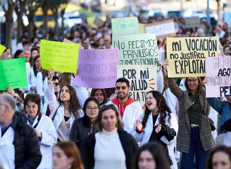 Mdicos vuelven a la huelga nacional prxima semana para exigir un Estatuto Marco propio