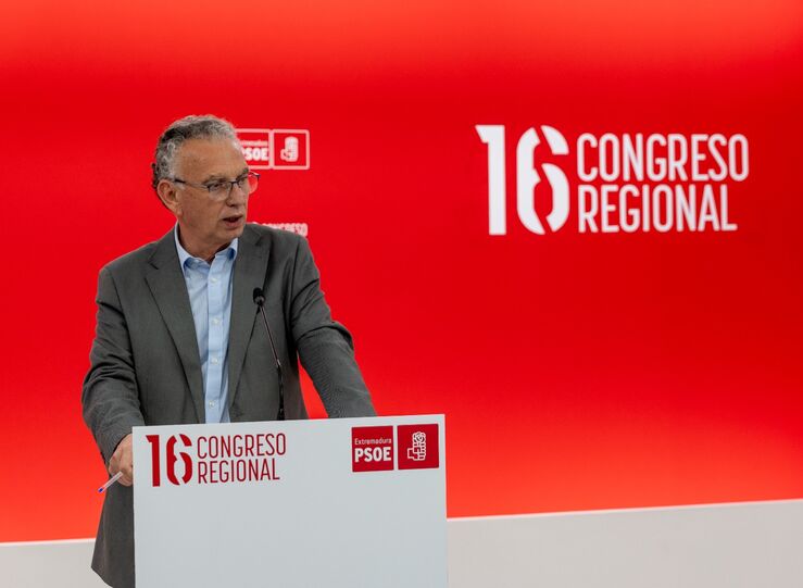 Quintana agradece la postura de absoluto respeto de los candidatos a liderar el PSOE