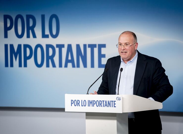 Tellado celebra el triunfo inapelable del PP en CyL despus de casi 40 aos de gobierno