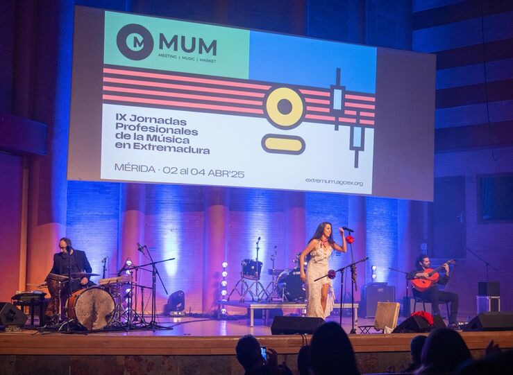 MUM ofrece su propuesta musical en directo con 18 grupos en lugares emblemticos de Mrida