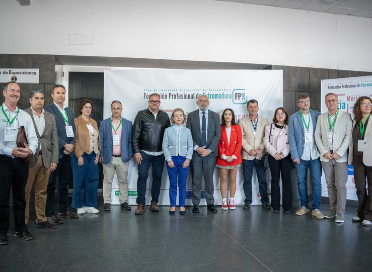 Ms de 3500 alumnos asisten a la Feria de Formacin Profesional de Mrida y comarca 