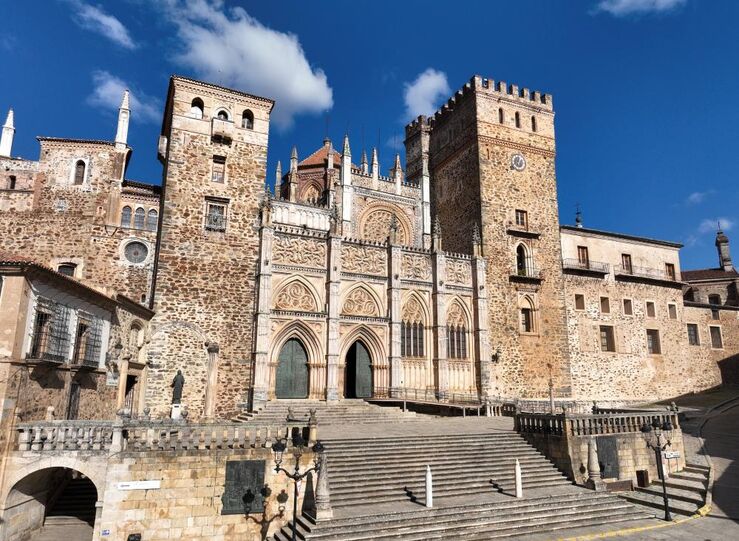 Extremadura se proyecta como destino religioso y cultural en la televisin italiana