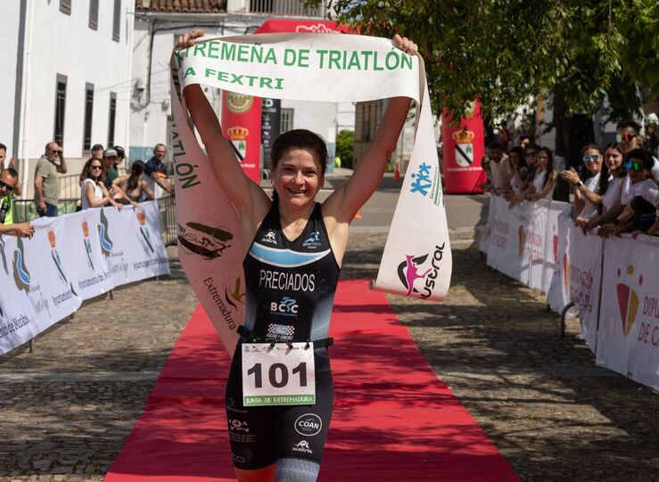 Luis Prieto y Marina Preciados campeones de Extremadura de Triatln Cros en Mirabel