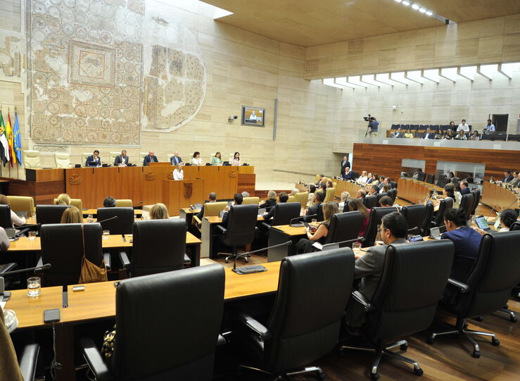 Junta se opondr a cualquier reparto obligatorio de inmigrantes y al modelo de Snchez