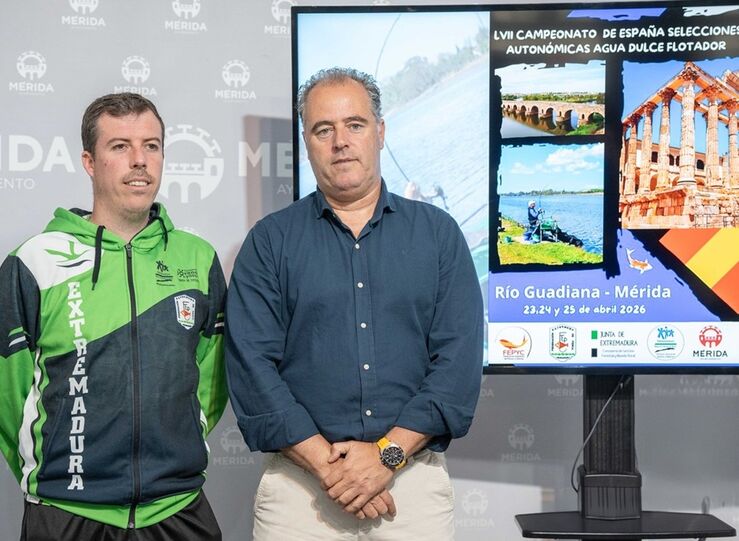 Los mejores pescadores de Espaa en agua dulce se dan cita en el Ro Guadiana en Mrida