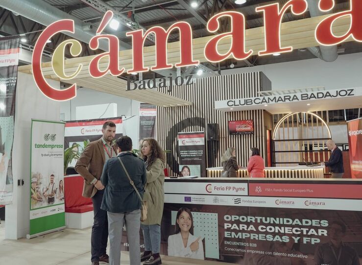 La I Feria FP Pyme de la Cmara de Comercio de Badajoz conecta empresa y talento