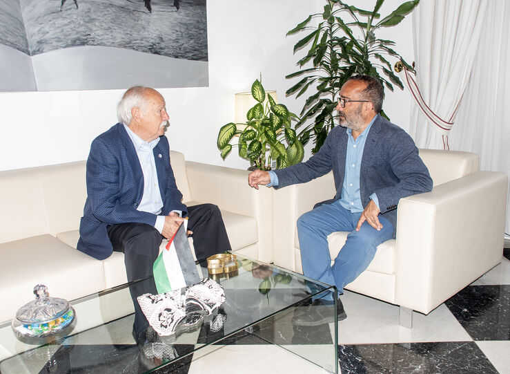 Diputacin Cceres y CCMI crearn becas para licenciados en el sector de la biomedicina