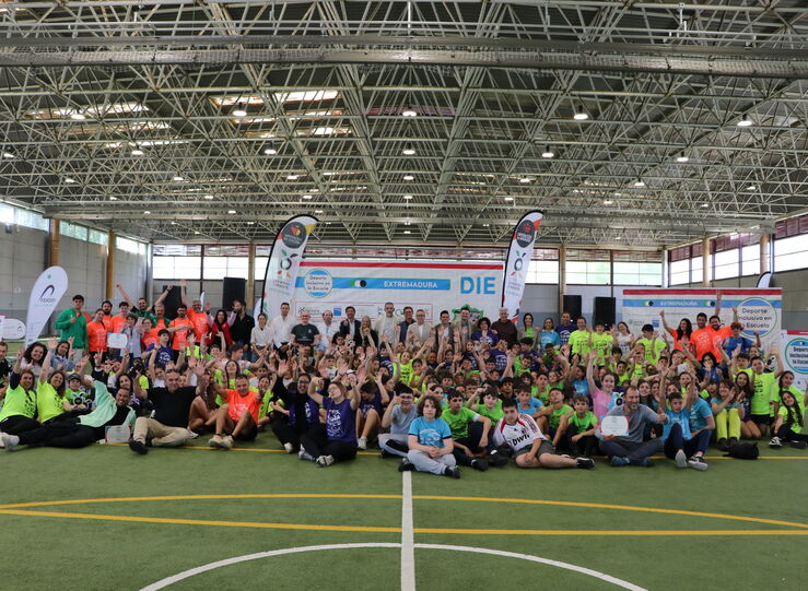 Ms de 200 escolares participan en clausura 5 programa Deporte Inclusivo en la Escuela