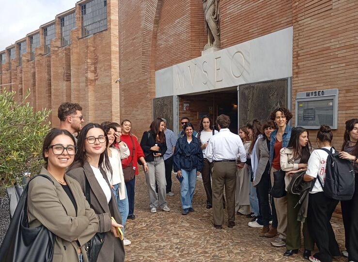Una conferencia dar claves sobre la gestin de las exposiciones temporales del MNAR