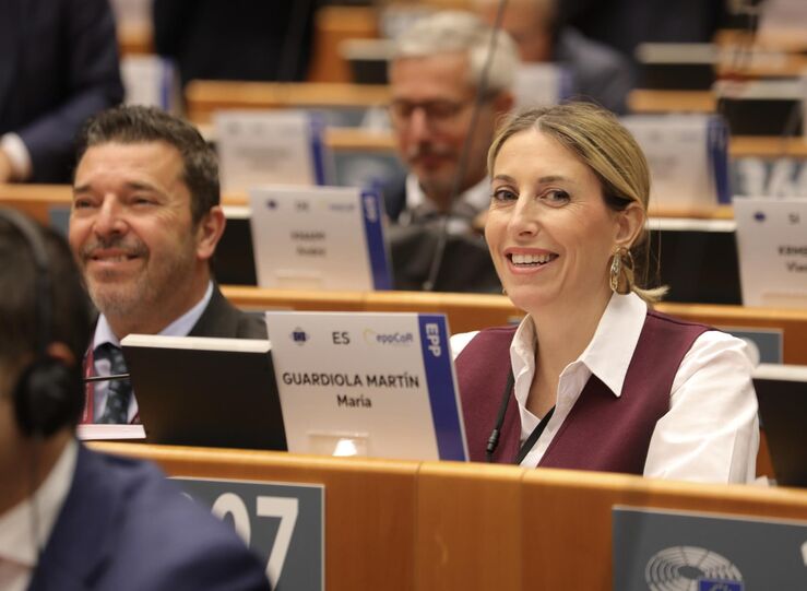 Guardiola destaca Premio Carlos V como smbolo de unin ante Comit Europeo de Regiones