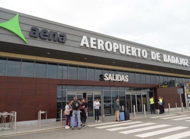 Junta Aena ha rechazado su peticin de mejorar sistema antiniebla en Aeropuerto Badajoz