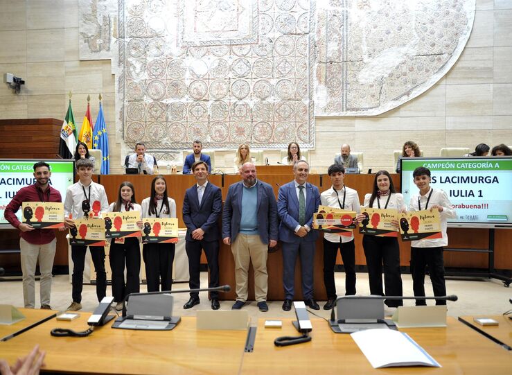 Lacimurga de Navalvillar de Pela y Claret de Don Benito ganan el V Concurso Debate Escolar