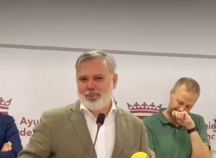 Fernando Pizarro se despide entre lgrimas como alcalde de Plasencia despus de 15 aos 