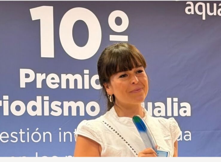 Celia Lafuente gana el X Premio de Periodismo Aqualia sobre la gestin del agua