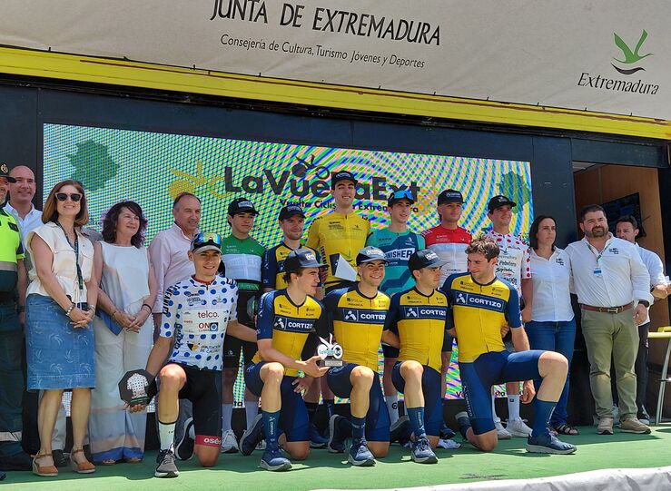 scar Fuentes gana la Vuelta Ciclista a Extremadura 2026