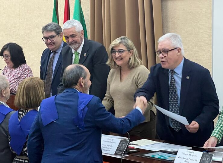 Universidad Mayores Extremadura supera 2000 matrculas y anliza ampliar a mas localidades